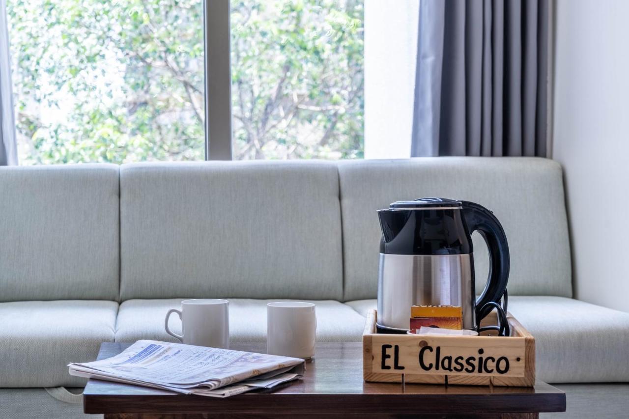 Hotel El Classico Rádžkót Exteriér fotografie